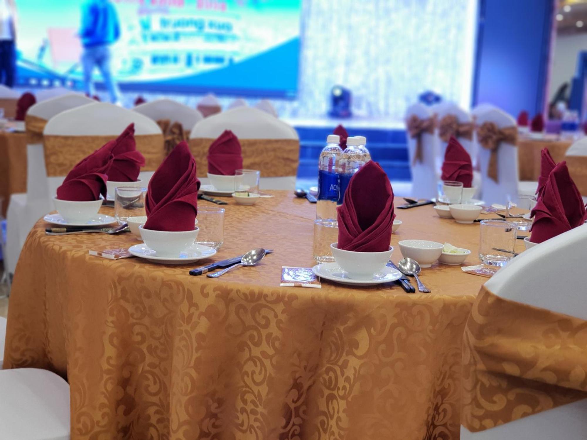 Phu Cuong Beach Hotel Dong Hoi Esterno foto
